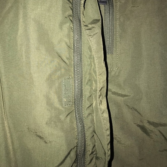 EDDIE BAUER GREEN PERFORMANCE LIGHTWEIGHT JACKET SMALL - Picture 6 of 7
